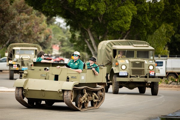 Gateway Merredin - Military Parade